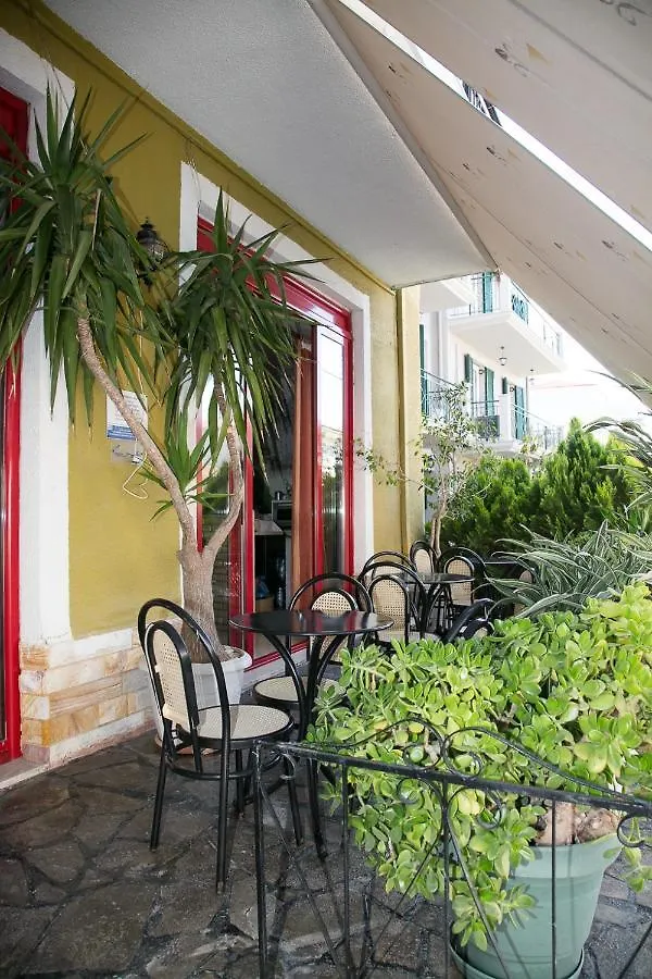 Petania Hotel & Apartments Lixouri