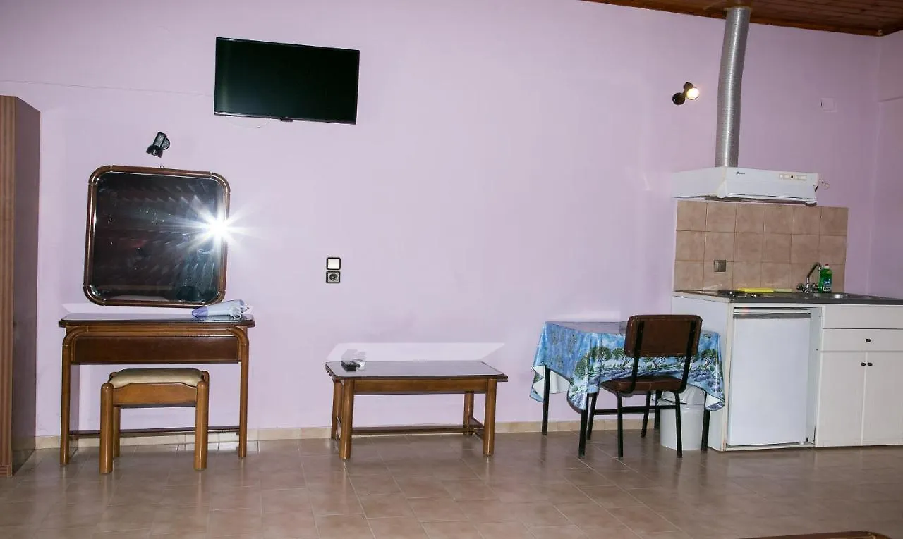 Petania Hotel & Apartments Lixouri