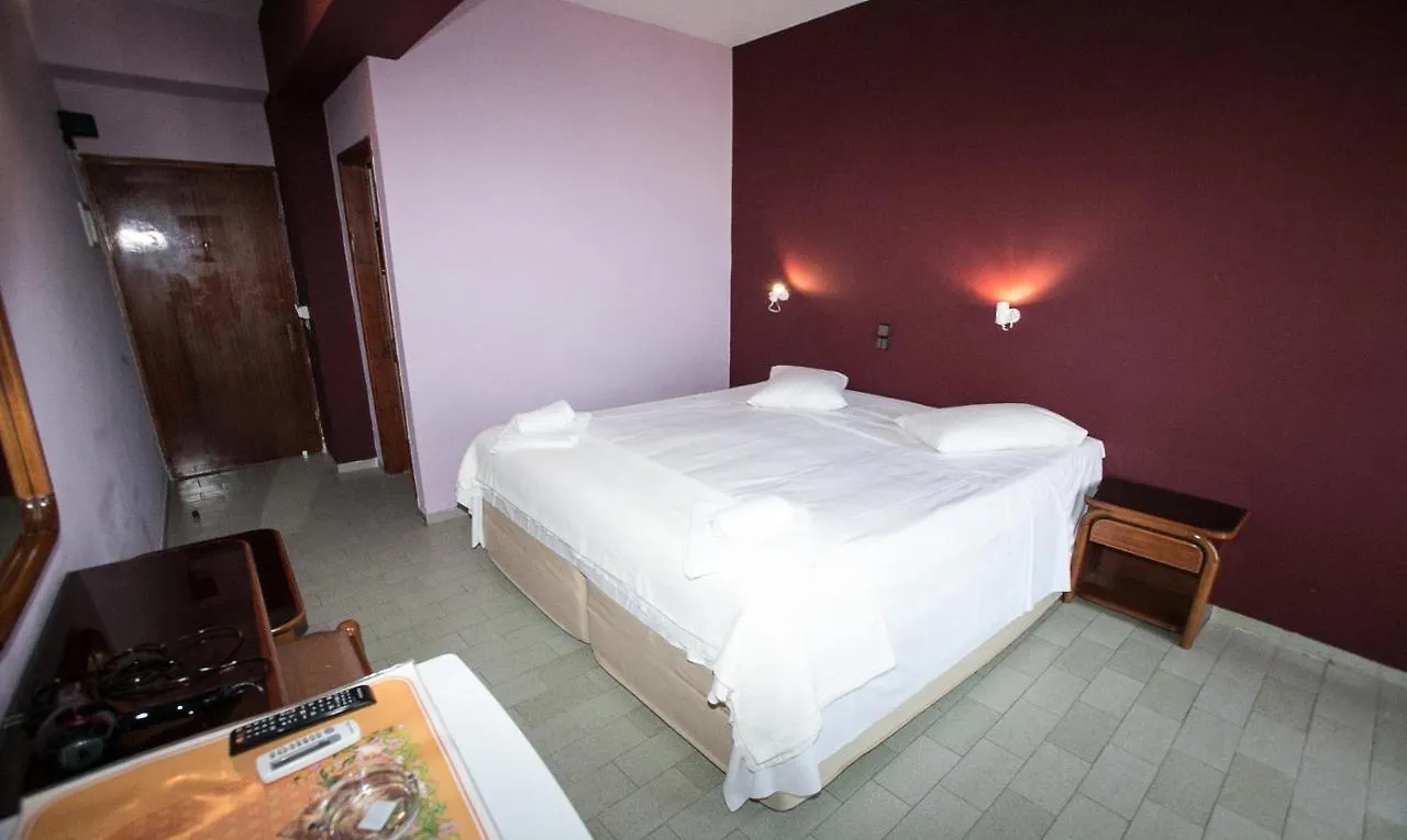 Petania Hotel & Apartments Lixouri 3*,