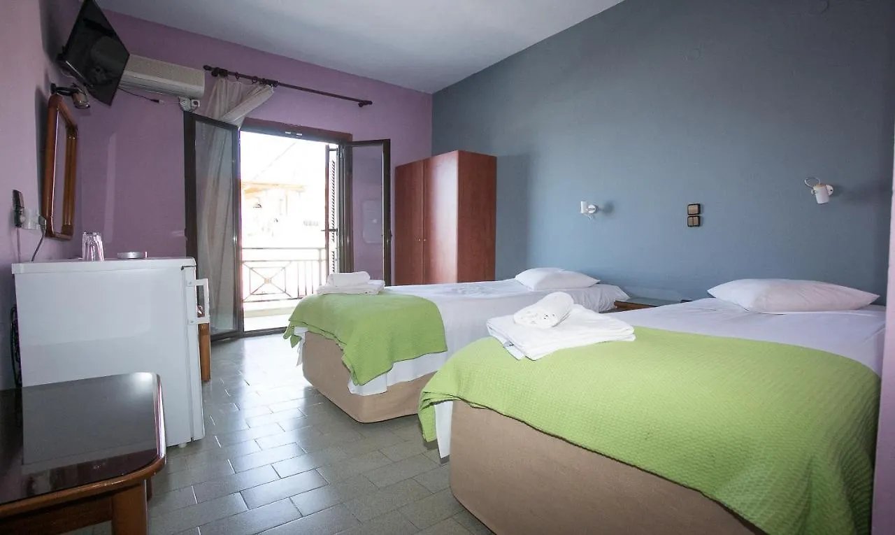 Petania Hotel & Apartments Lixouri 3*,